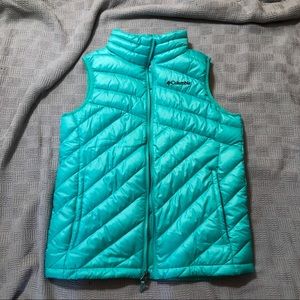 Columbia puffy vest